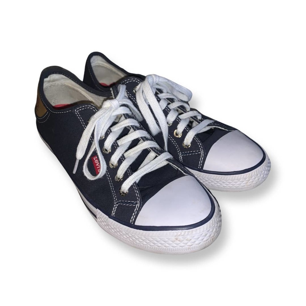 Levi’s Chuck Mens Sneakers size 10